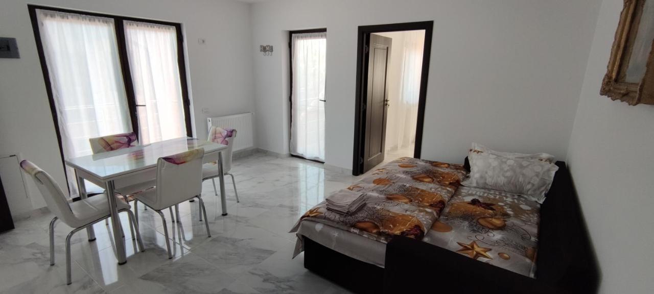 Home Naya Bükreş Dış mekan fotoğraf