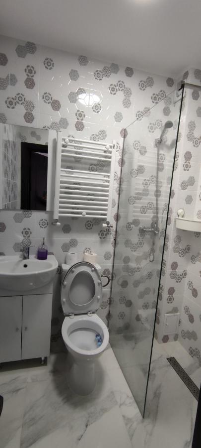 Home Naya Bükreş Dış mekan fotoğraf