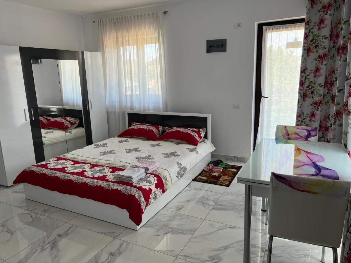 Home Naya Bükreş Dış mekan fotoğraf